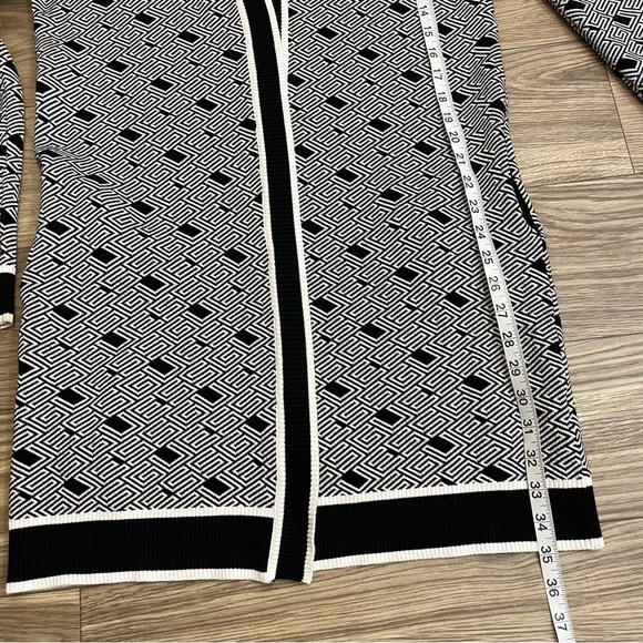 Guess Black & White Logo Knit Cachet Open Front Cardigan - Picture 9 of 10